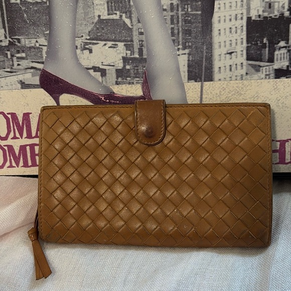 Bottega Veneta Handbags - Bottega Veneta Intrecciato Lambskin Bifold Long Wallet